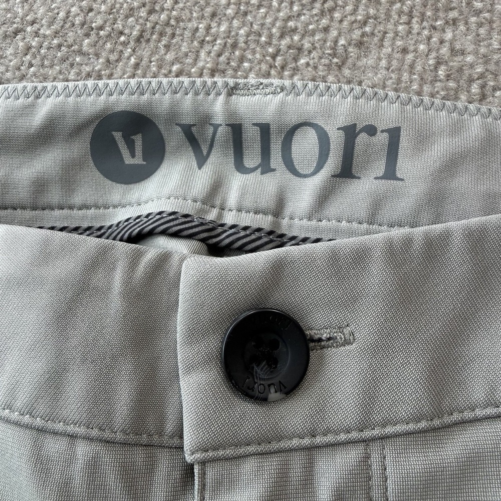 Vuori Men's Cascade Tech Chino Pants Fog Gray Size 33 - Picture 7 of 10